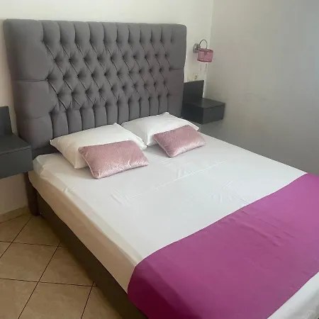 Julies Apartament Chania (Crete)