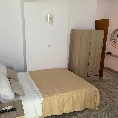 Julies Apartament Chania (Crete)